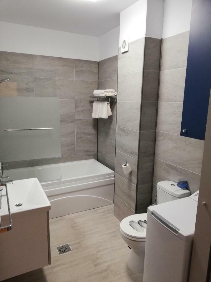 Umi Apartment Alezzi Resort Năvodari Exteriör bild