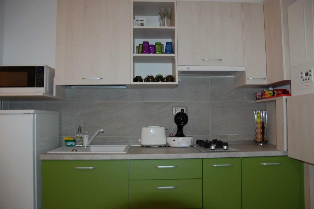 Umi Apartment Alezzi Resort Năvodari Exteriör bild